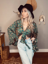 Load image into Gallery viewer, Goddess frill sleeve top