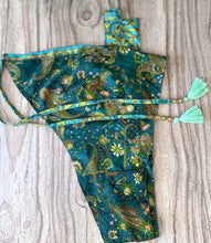 Load image into Gallery viewer, Stevie reversible top Green/ Green