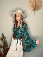 Load image into Gallery viewer, Goddess frill sleeve top