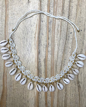 Load image into Gallery viewer, Macrame cowrie choker