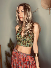 Load image into Gallery viewer, Stevie reversible top Red/ Green