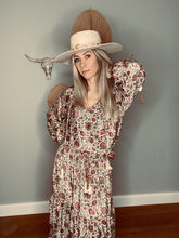 Load image into Gallery viewer, Boho skirt red