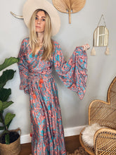 Load image into Gallery viewer, Goddess frill sleeve top