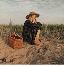 Load image into Gallery viewer, Jane large willow wicker basket