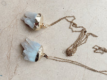 Load image into Gallery viewer, NEW!! Crystal Dreams druzy necklace