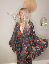 Load image into Gallery viewer, Goddess frill sleeve kimono