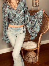 Load image into Gallery viewer, Goddess frill sleeve top
