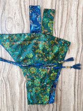 Load image into Gallery viewer, Stevie reversible top Green/Blue