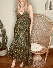 Load image into Gallery viewer, L.A. Woman dress