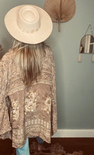 Load image into Gallery viewer, Short Kimono