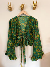 Load image into Gallery viewer, Goddess frill sleeve top