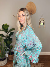 Load image into Gallery viewer, Goddess frill sleeve top
