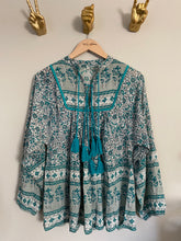 Load image into Gallery viewer, Janis Blouse green