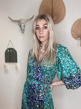 Load image into Gallery viewer, Soul-shine wrap dress