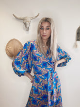 Load image into Gallery viewer, Soul-shine wrap dress