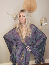Load image into Gallery viewer, Goddess frill sleeve kimono