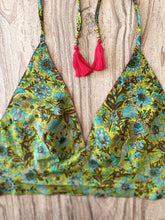 Load image into Gallery viewer, Stevie reversible top Red/ Green