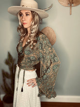 Load image into Gallery viewer, Goddess frill sleeve top