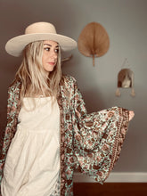 Load image into Gallery viewer, Short Kimono