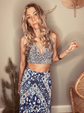 Load image into Gallery viewer, Stevie reversible top Blue/ Navy