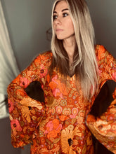 Load image into Gallery viewer, Hippie Queen dress (s/m)
