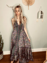 Load image into Gallery viewer, L.A. Woman dress