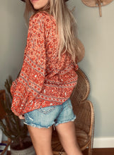 Load image into Gallery viewer, Janis Blouse red