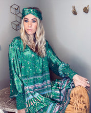 Load image into Gallery viewer, Soft Silky boho headband