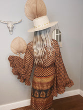 Load image into Gallery viewer, Goddess frill sleeve kimono