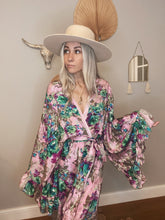 Load image into Gallery viewer, Goddess frill sleeve kimono