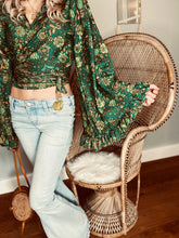 Load image into Gallery viewer, Goddess frill sleeve top