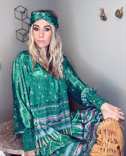 Load image into Gallery viewer, Soft Silky boho headband