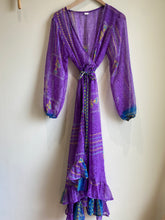 Load image into Gallery viewer, Daisy Jones wrap dress