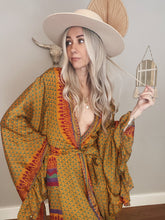 Load image into Gallery viewer, Goddess frill sleeve kimono