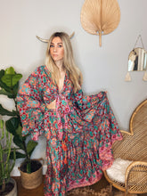 Load image into Gallery viewer, Goddess frill sleeve top