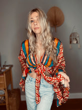 Load image into Gallery viewer, Goddess frill sleeve top