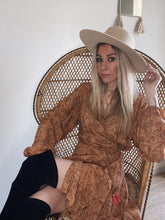 Load image into Gallery viewer, Midi Daisy Jones wrap dress