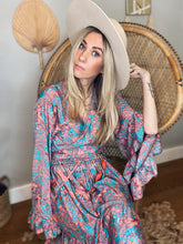 Load image into Gallery viewer, Goddess frill sleeve top
