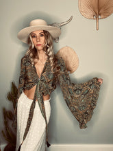 Load image into Gallery viewer, Goddess frill sleeve top