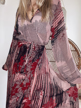 Load image into Gallery viewer, Daisy Jones wrap dress