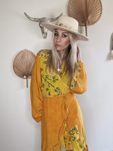 Load image into Gallery viewer, Midi Daisy Jones dress sale 15