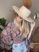 Load image into Gallery viewer, Goddess frill sleeve top