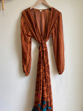 Load image into Gallery viewer, Daisy Jones wrap dress