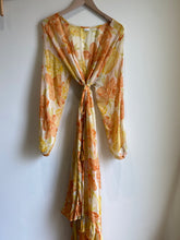 Load image into Gallery viewer, Daisy Jones wrap dress